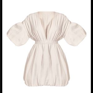 PLT Women's White Mini Puff Sleeve Puffball Hem Shift Dress. Deep V Neck. Size S